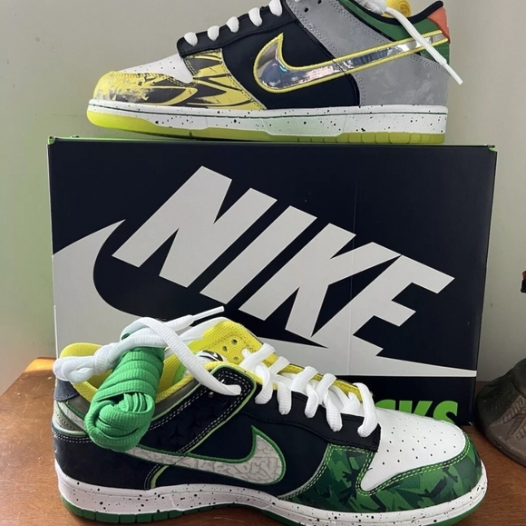 Nike Dunk PE Low What the Duck - Oregon Away PE (Ebay Authenticated) - Picture 2 of 10